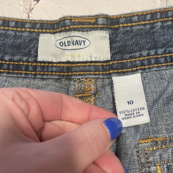 Old Navy Cropped Denim - Picture 4 of 8